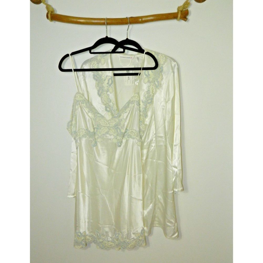 Victoria's Secret Robe Chemise Set Large Ivory Blue‎ Satin Lace Bridal Kimono